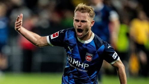 Léo Scienza comemora gol pelo Heindenheim