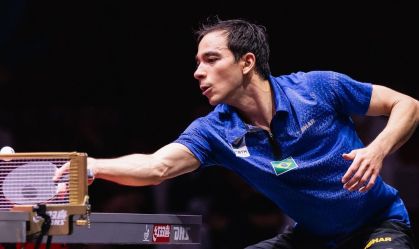 Hugo Calderano perde para Wang Chuqin e fica com a prata no Mundial