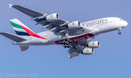 Maior avião de passageiros do mundo voa por quase 2h e volta a SP após pane