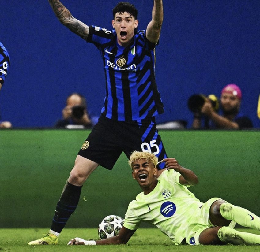 Foto publicada por Alessandro Bastoni após Inter de Milão eliminar o Barcelona na Champions League • Divulgação/Alessandro Bastoni