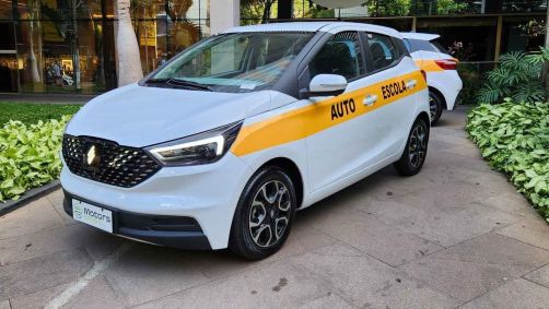 JMEV EV3: carro elétrico chinês foi transformado em veículo de aprendizagem pela E-Motors