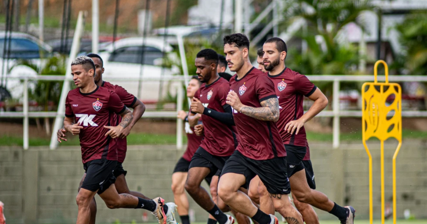 Jogadoes do Vitória durante treino