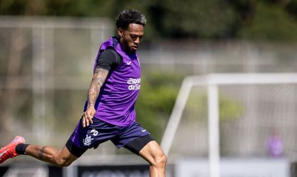 Martínez passará por cirurgia e desfalca o Corinthians