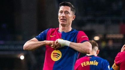 Atacante Lewandowski em ação pelo Barcelona