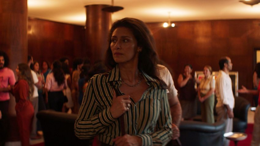Maria Fernanda Candido é vive Elza em "O Agente Secreto" • CinemaScopio