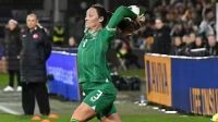Irlandesa entra no Guiness Book por lateral mais longo da história; vídeo