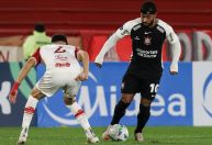 Corinthians perde para reservas do Huracán e é eliminado da Sul-Americana