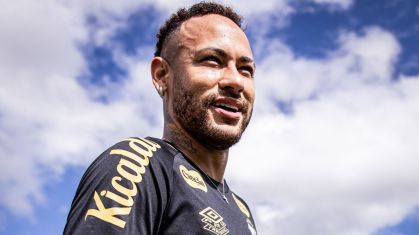 Neymar em treino pelo Santos