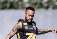 Neymar treina e agita torcida do Santos com possibilidade de retorno
