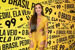 Modelo Nicole Bahls chega para o show de Lady Gaga em Copacabana, no Rio de Janeiro