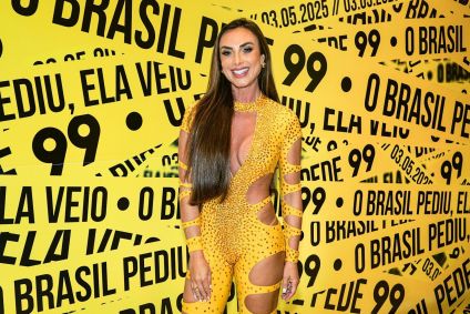Modelo Nicole Bahls chega para o show de Lady Gaga em Copacabana, no Rio de Janeiro