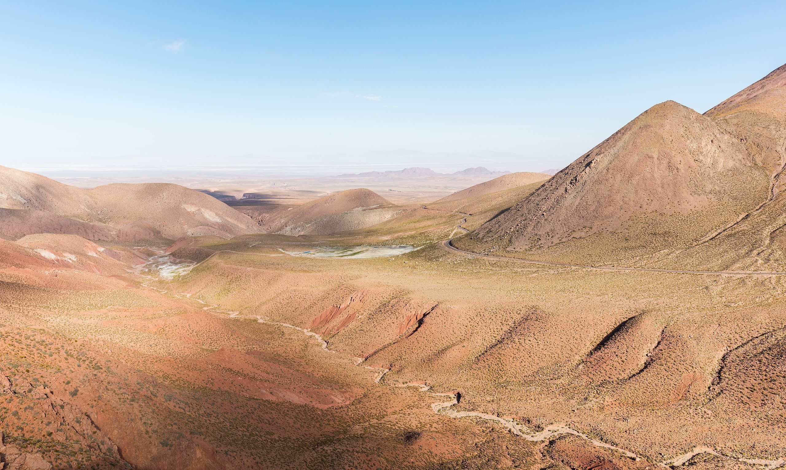 Paisaje_cerca_de_Calama,_Chile,_2016-02-01,_DD_83