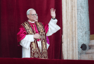 Saiba como foi primeiro dia do papa Leão XIV como pontífice