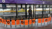 Passageiro morre após ficar preso em porta de trem no metrô de SP