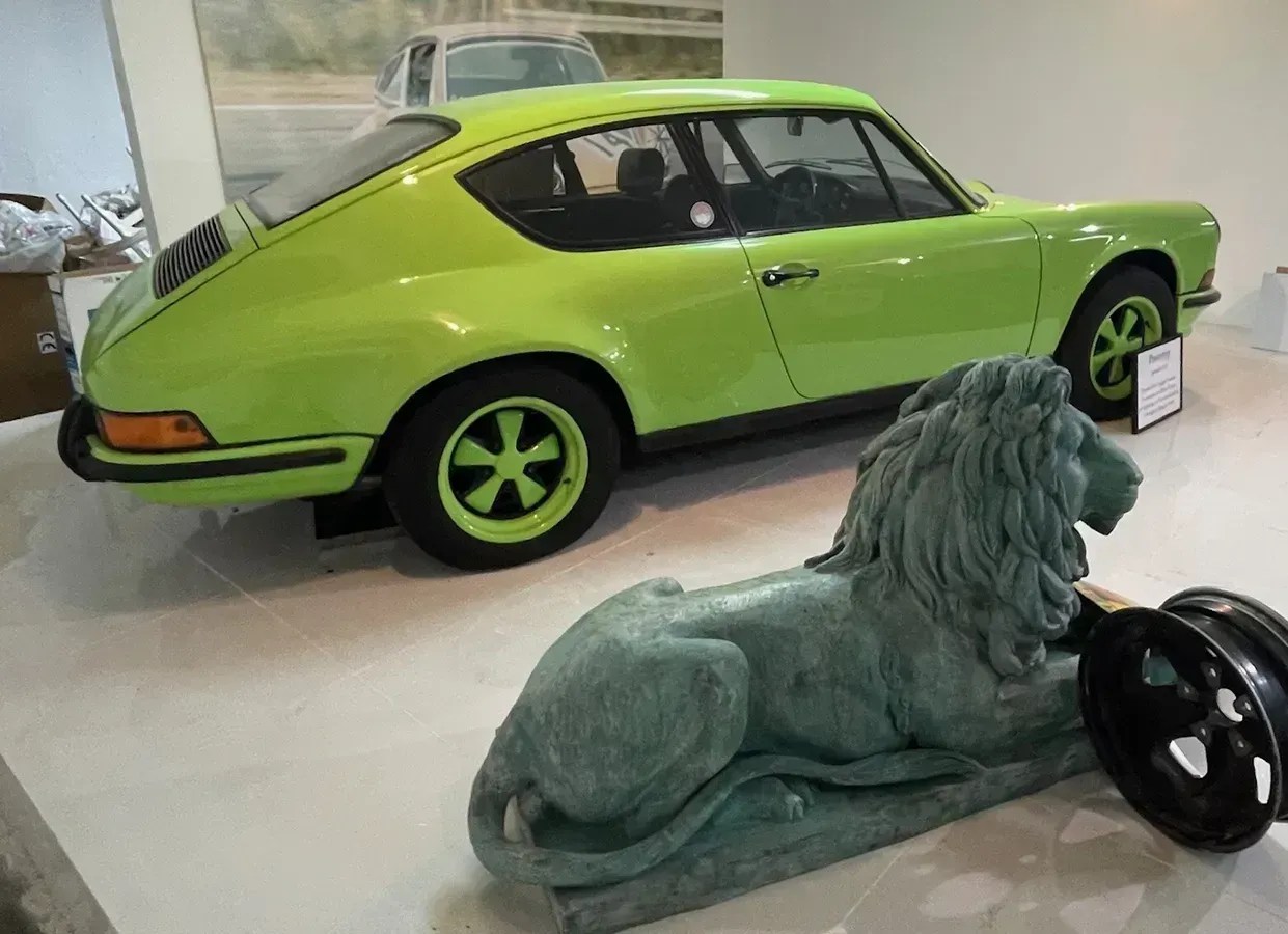 Porsche 911 B17 • Hemmings/Reprodução