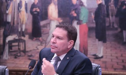 CCJ aprova suspender ação penal contra Ramagem no STF sobre plano de golpe