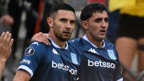 Racing goleia fora de casa