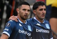 Racing goleia fora de casa e fica bem no grupo E da Libertadores