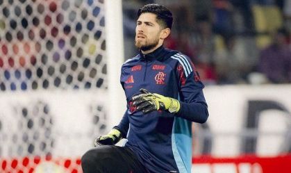 Rossi, do Flamengo, presta depoimento sobre tentativa de assalto no Rio