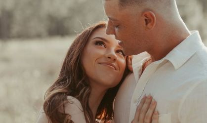 Filha de Gugu Liberato compartilha bastidores de casamento nos EUA
