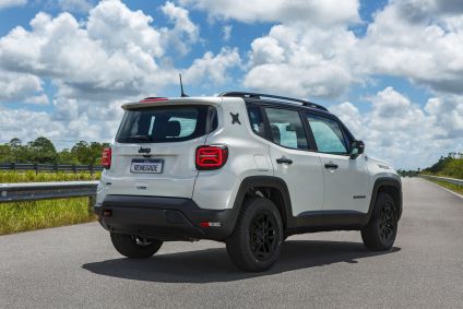 Jeep Renegade 10 Anos comemora primeira década de fabricação no Brasil
