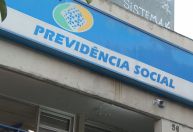 Correios vai se reunir com INSS para definir atendimento a aposentados