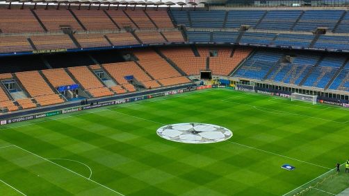 Estádio Giuseppe Meazza, também conhecido como San Siro, em Milão, na Itália