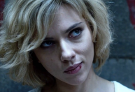 Scarlett Johansson desabafa sobre objetificação no cinema: "Exploração"