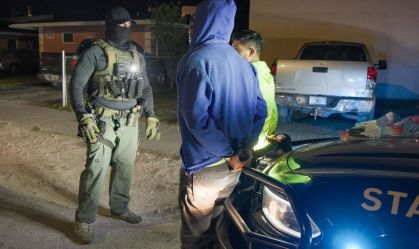 Flórida realiza megaoperação e prende mais de mil imigrantes irregulares