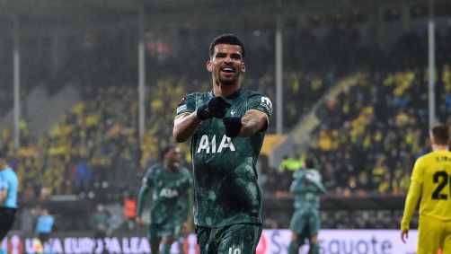 Solanke marcou o primeiro gol do Tottenham