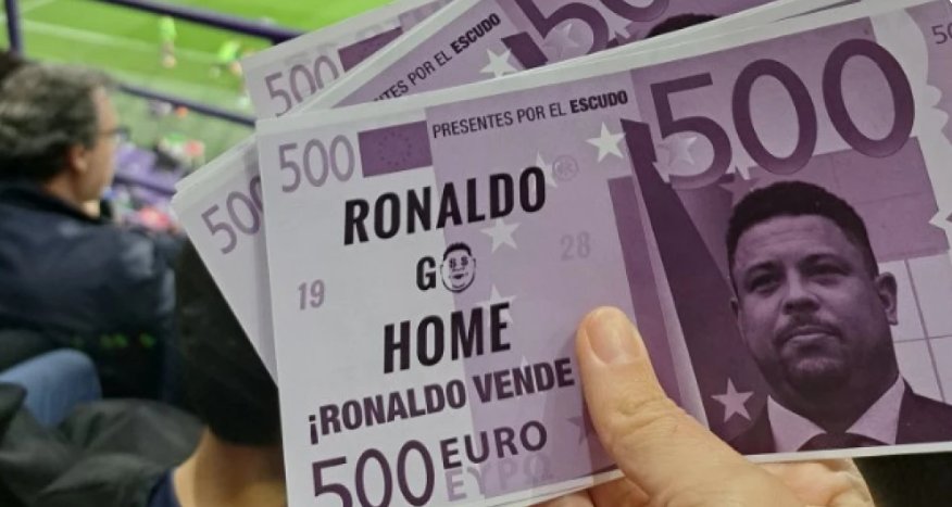 Torcida do Valladolid critica a gestão Ronaldo