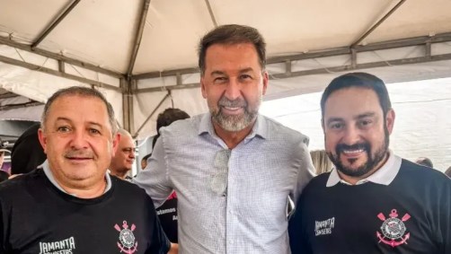 Valmir Costa (à esquerda), Augusto melo e Claudinei Albes (à direita)