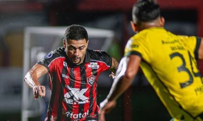Vitória vacila contra Defensa y Justicia e se complica na Sul-Americana