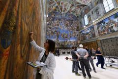 Reparos são feitos na Capela Sistina para o conclave