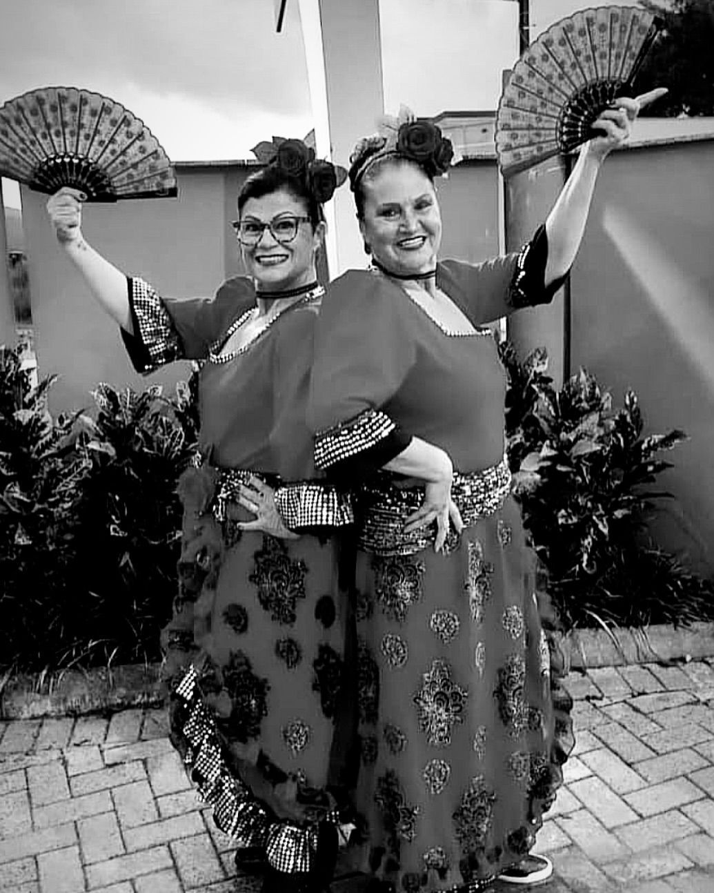 Heliane Cagnin Quevedo e Stela Maris • Reprodução/Grupo Dance Ladies