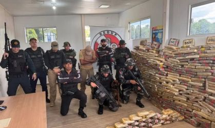 'Jay-Z': Cão da polícia encontra quase meia tonelada de drogas em balsa