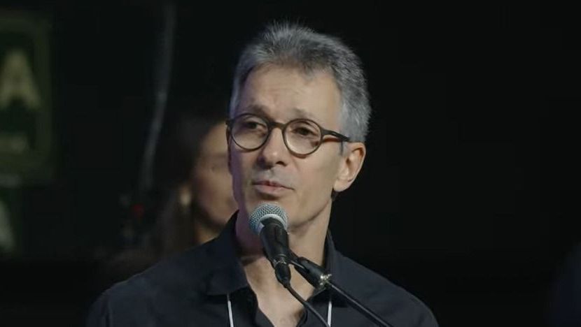 Zema fala em falta de “respeito”, mas diz concordar com críticas de Milei