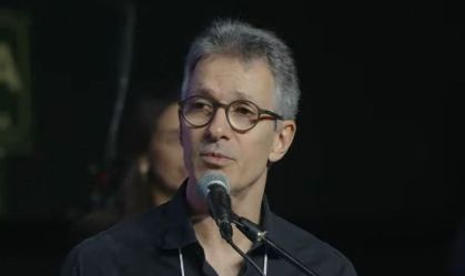 Zema critica PT e diz ser "baixo" usar pedofilia para regular redes