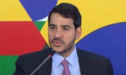 AGU critica post de Trump sobre Bolsonaro: “Este governo não aceita tutela”