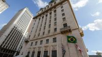 Amigas que tiravam fotos em ciclofaixa são investigadas por 