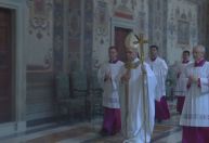 Apesar de relação tensa com Vaticano, China felicita o papa Leão XIV