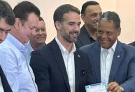 Eduardo Leite se filia ao PSD e assume presidência do partido no RS