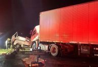 O que se sabe sobre acidente entre carreta e van com 9 mortos em MG