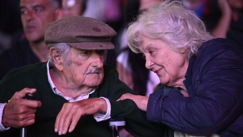 Pepe Mujica, ex-presidente do Uruguai, e esposa, Lucía Topolansky