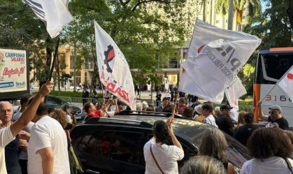 No Rio, servidores da área cultural fazem protesto em meio à agenda de Lula