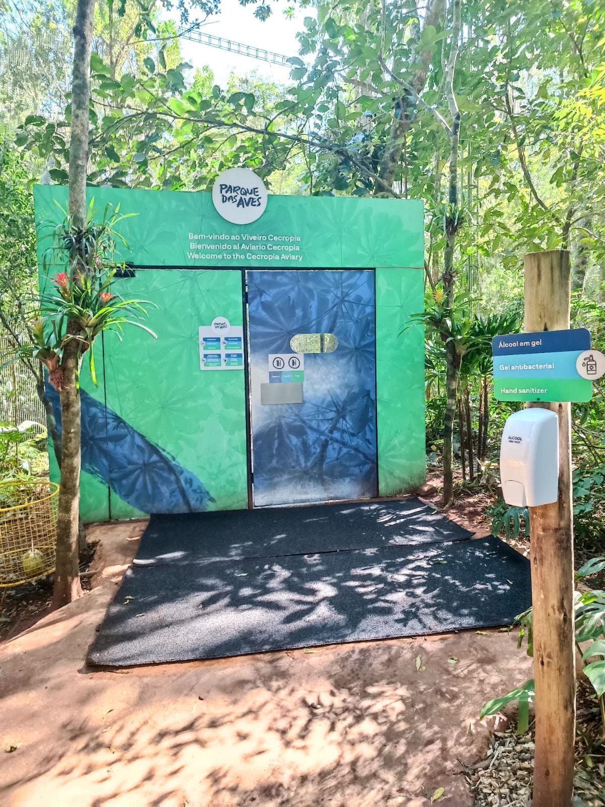 Barreira sanitária instalada no Parque das Aves, em Foz do Iguaçu • Divulgação