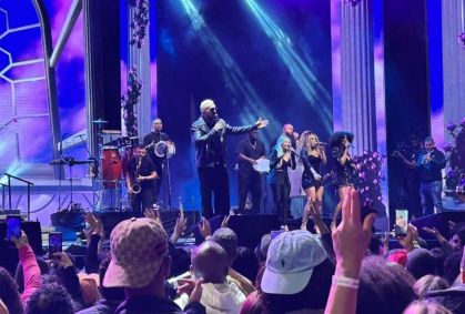 Falha técnica interrompe show de Belo na Virada Cultural
