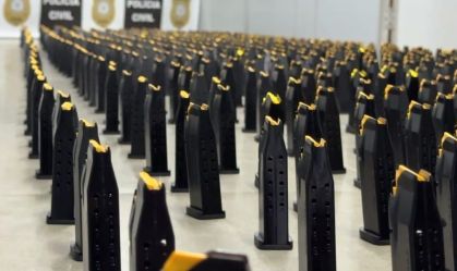 Carregadores apreendidos pela polícia
