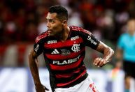 Alex Sandro revela ansiedade antes de jogo contra a LDU: "Frio na barriga"
