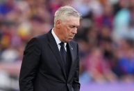 Ancelotti diz que desfalques na defesa custaram derrota para o Barcelona